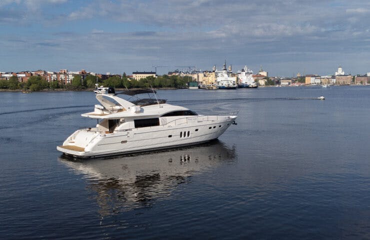 The Lux Yachts - Princess 23M - Risteily Helsinki - Luksusjahti