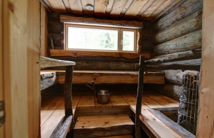 Happens - Hawkhill - Villa Maria hirsihuvila sauna
