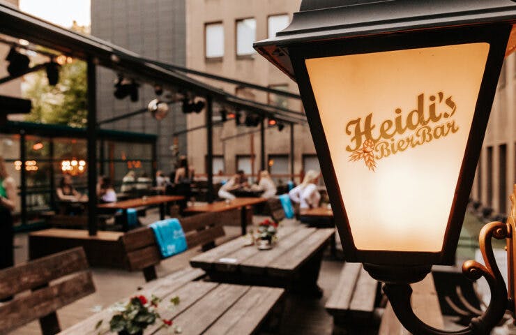 Heidi's Bier Bar Helsinki - Happens