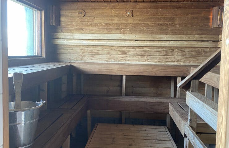 Myyntimiesten sauna - Saunatilat Turku - Happens